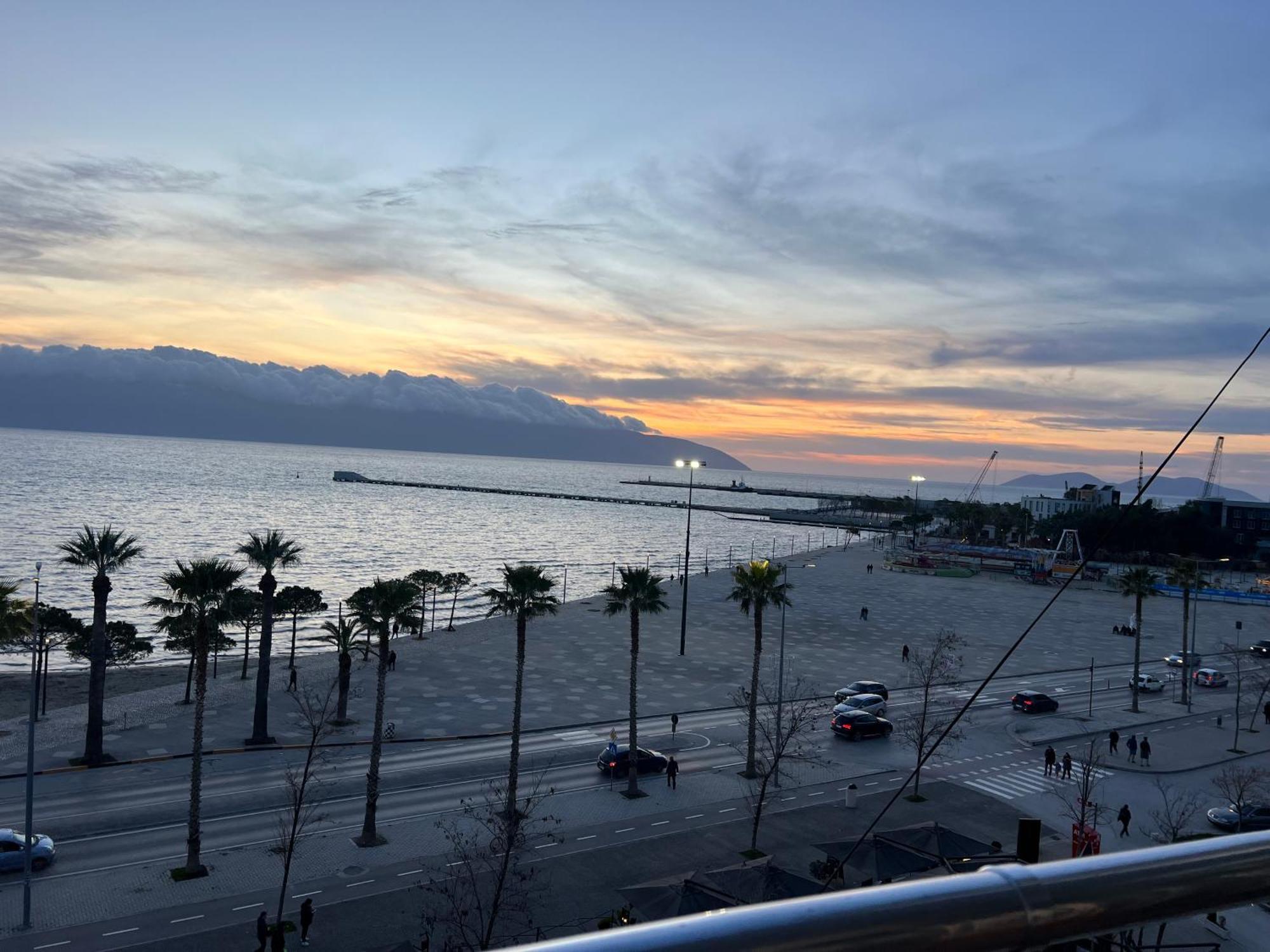 Ledi Seaview Appartamento Vlorë